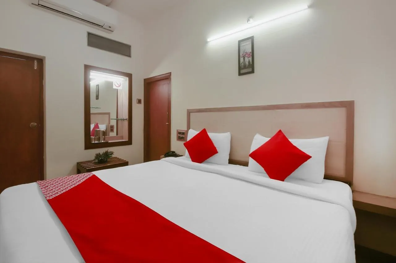 Kaveri Hotel Bed & Breakfast Mysore India